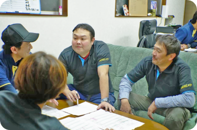 エージェント従業員の集合写真