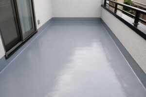 板橋区の住宅ベランダで施工したウレタン防水 密着工法の床面仕上がり